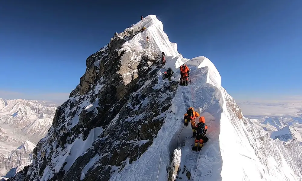 When To Climb Everest?