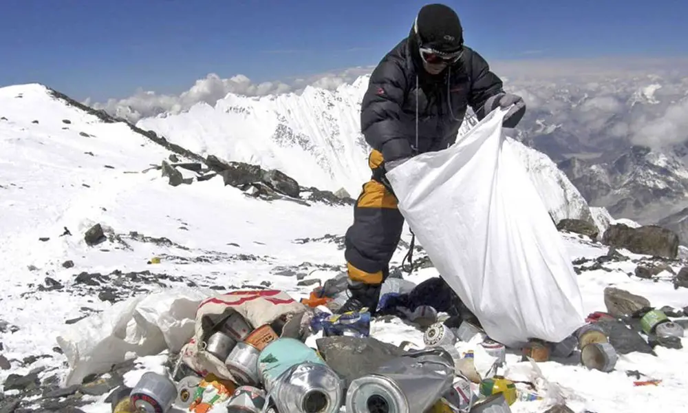Nepal Army Clean Up campaign on MOunt Everest
