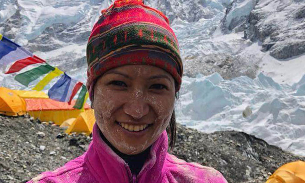 Who is the first woman to climb Dhaulagiri
