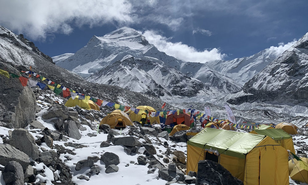 What is the best time to climb Mount Cho Oyu