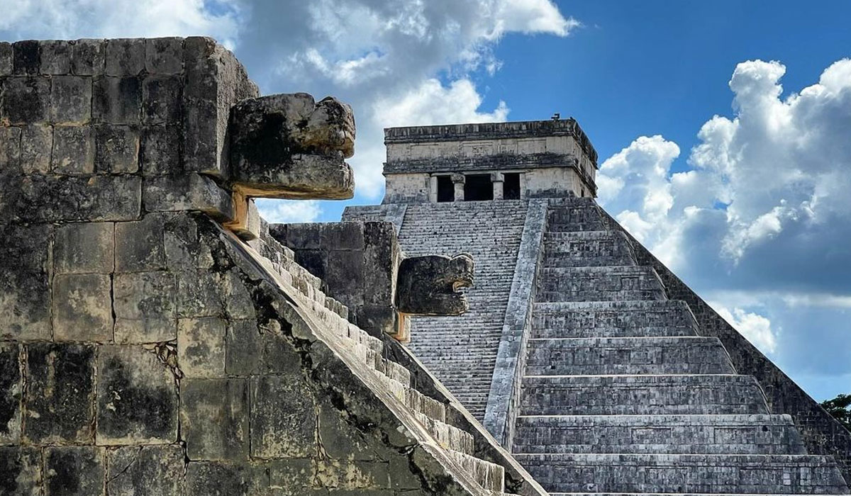 Chichen Itza - Mayan Temples in Mexico