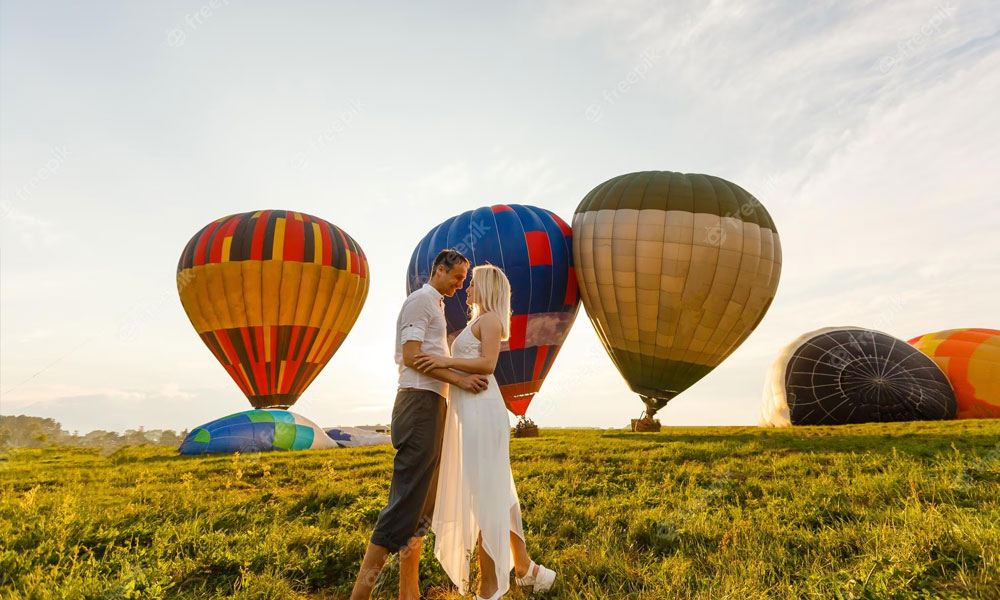 Hot Air Ballooning adventure ideas for couple