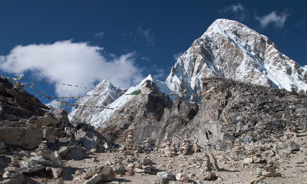 Kala Pathar Vs. Mount Everest
