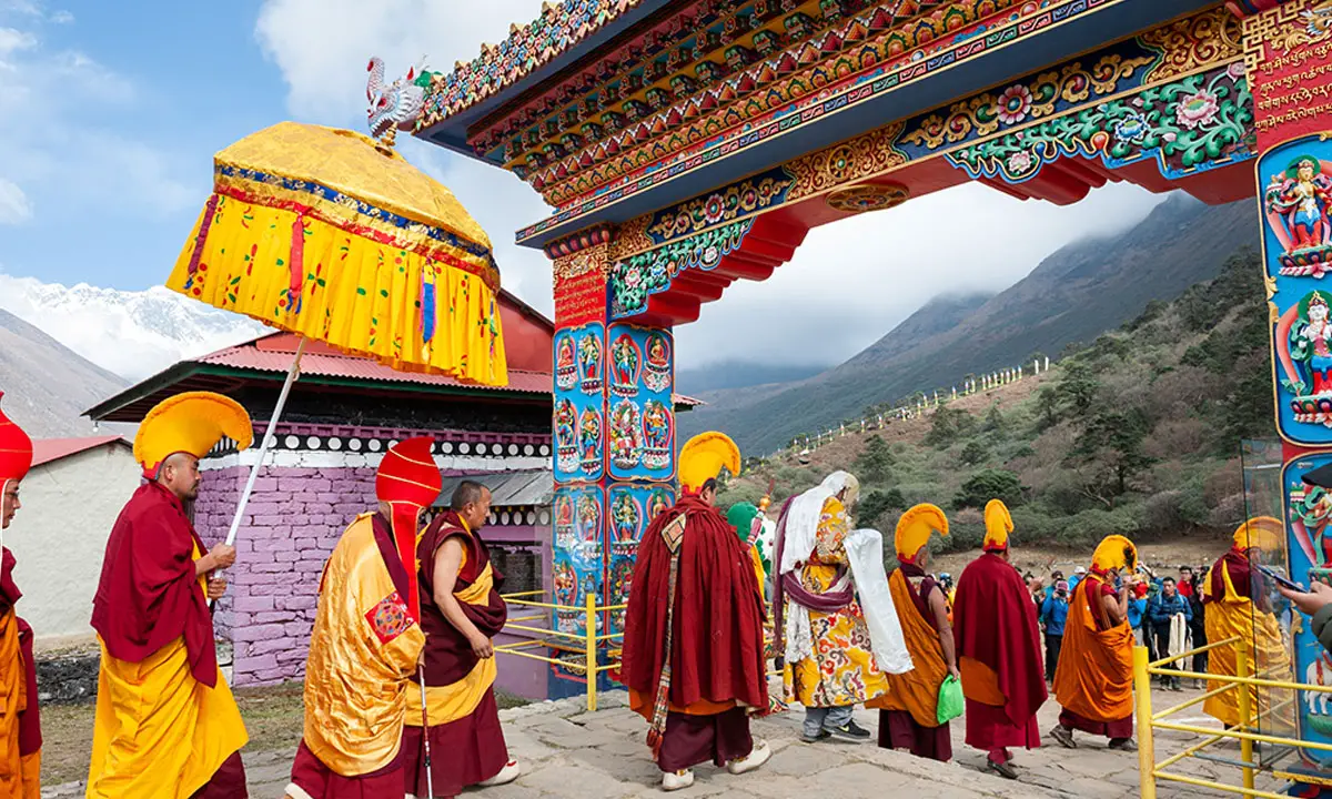 Mani Rimdu Festival at Tengboche Monastery (September to November every year)