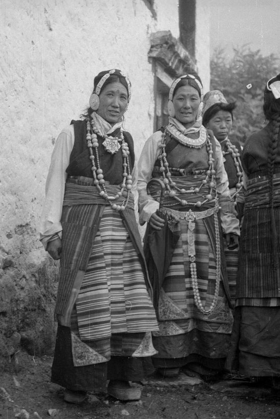  Sherpa women in festive clothes Khumjung, Solukhumbu