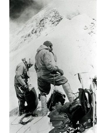 The Fateful Everest Expedition by tom hornbein