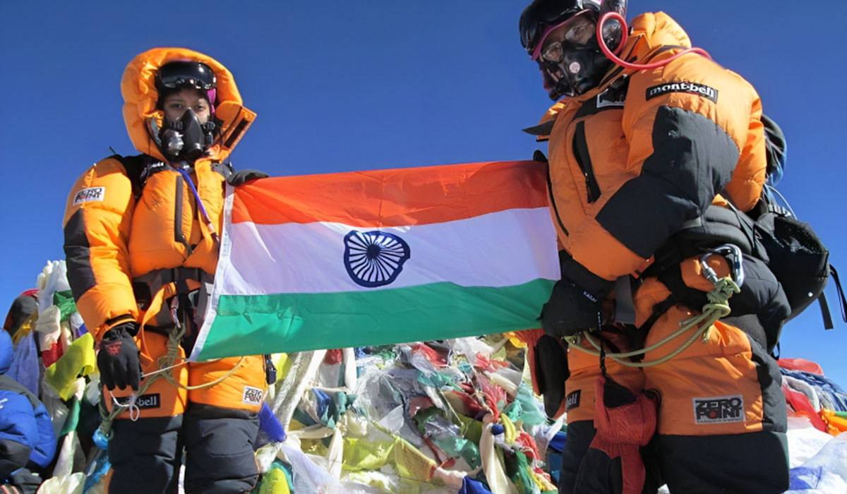 Tashi Malik and Nungshi Malik Mount Everest