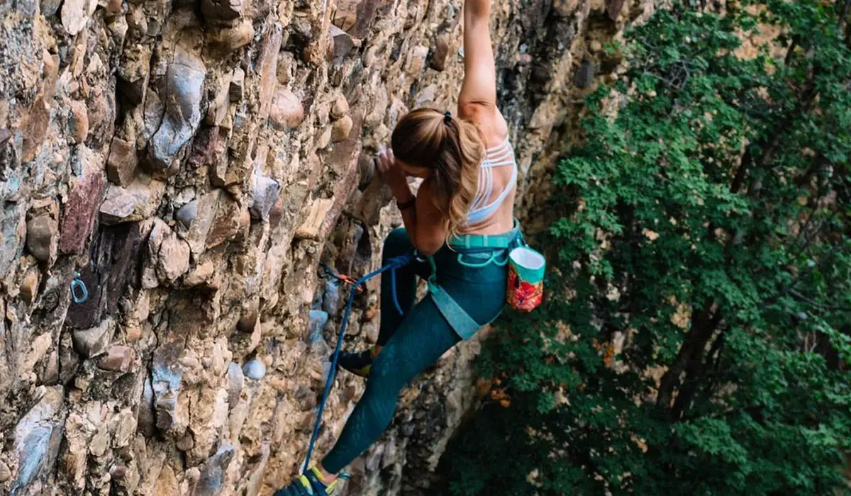 What are the risks of Maple Canyon Climbing